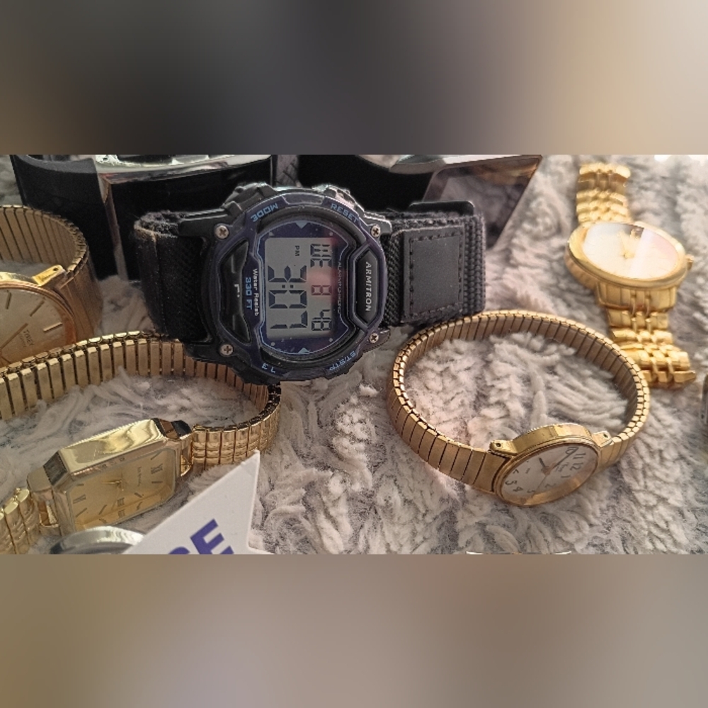 Assorted Women's Wristwatch - Pink, White, Tan, Brown, Gold, Silver - Picture 16 of 16